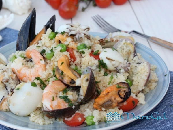 Cous cous ai frutti di mare con piselli