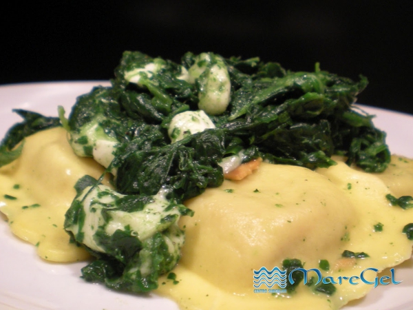 Panzerotti con ricotta e spinaci