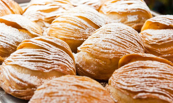 Sfogliatelle napoletane